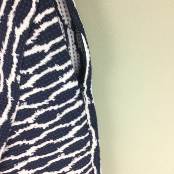 Loft Overlap Split Hem Geometric Dot Print Skirt - Picture 5 of 6